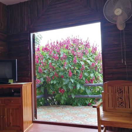 Indah Garden Hill Resort Фечабун Екстериор снимка