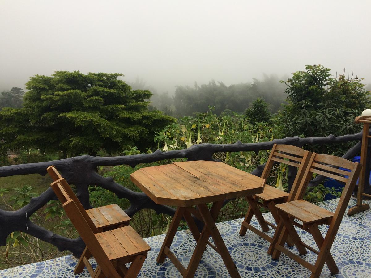 Indah Garden Hill Resort Фечабун Екстериор снимка