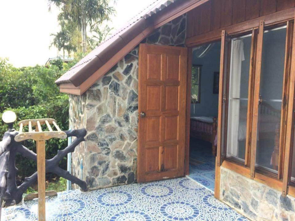 Indah Garden Hill Resort Фечабун Екстериор снимка