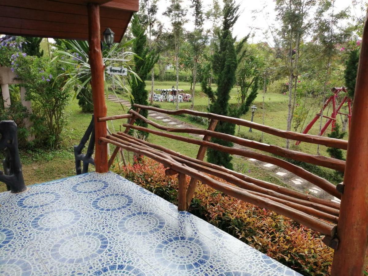 Indah Garden Hill Resort Фечабун Екстериор снимка