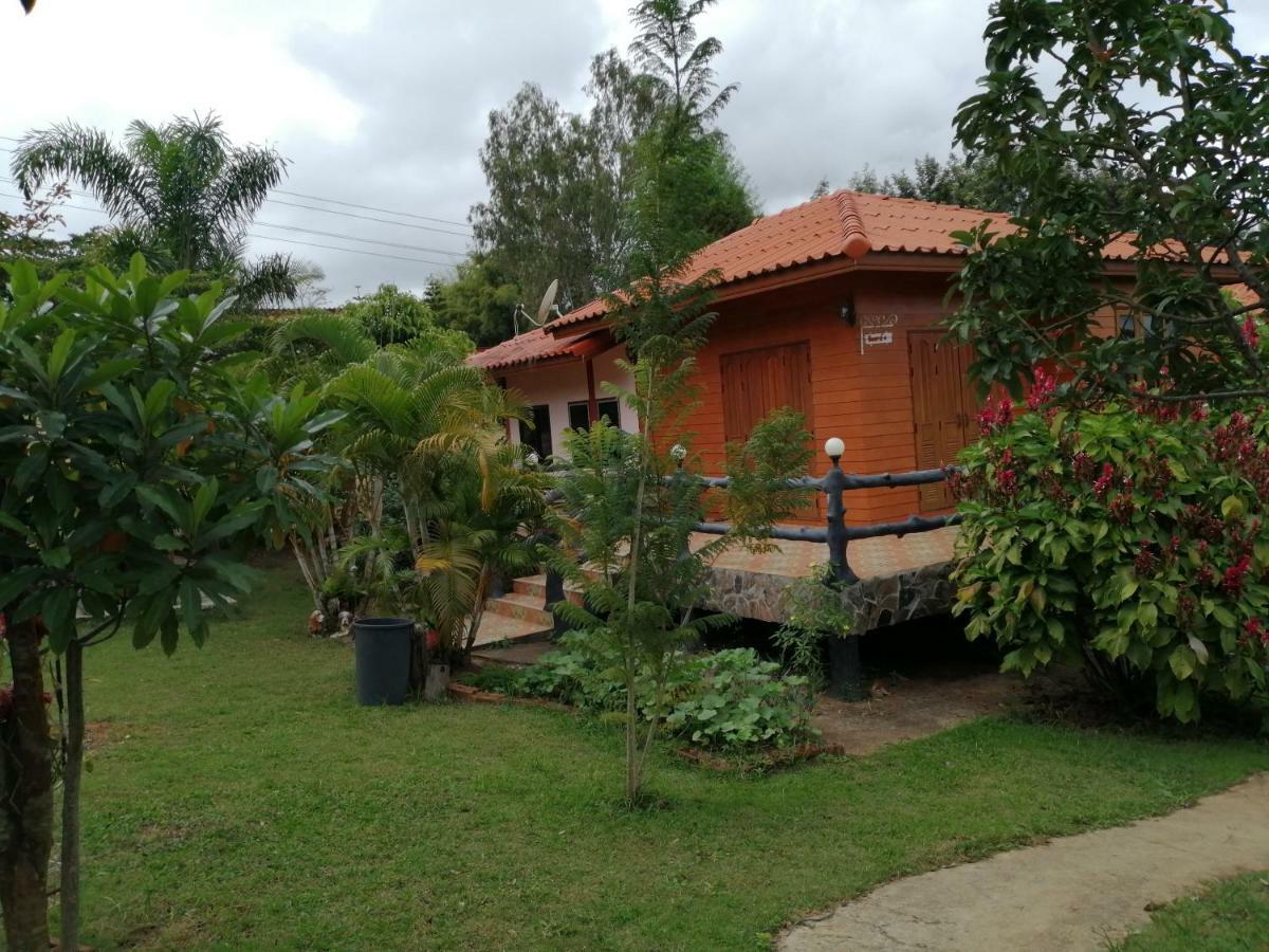 Indah Garden Hill Resort Фечабун Екстериор снимка