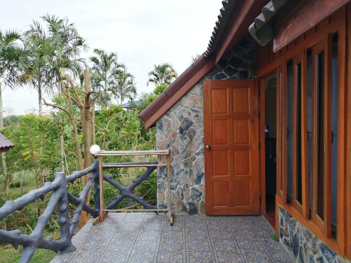 Indah Garden Hill Resort Фечабун Екстериор снимка