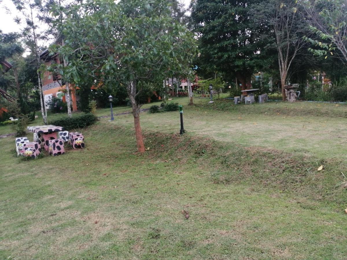 Indah Garden Hill Resort Фечабун Екстериор снимка