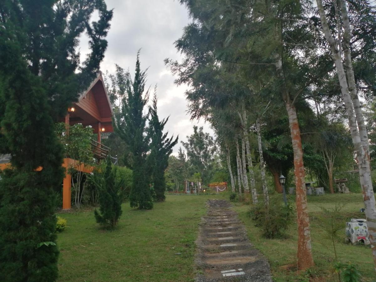 Indah Garden Hill Resort Фечабун Екстериор снимка