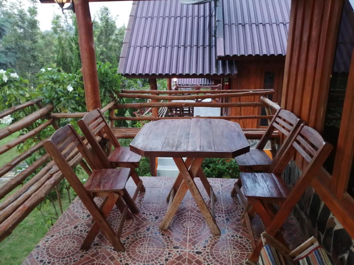 Indah Garden Hill Resort Фечабун Екстериор снимка